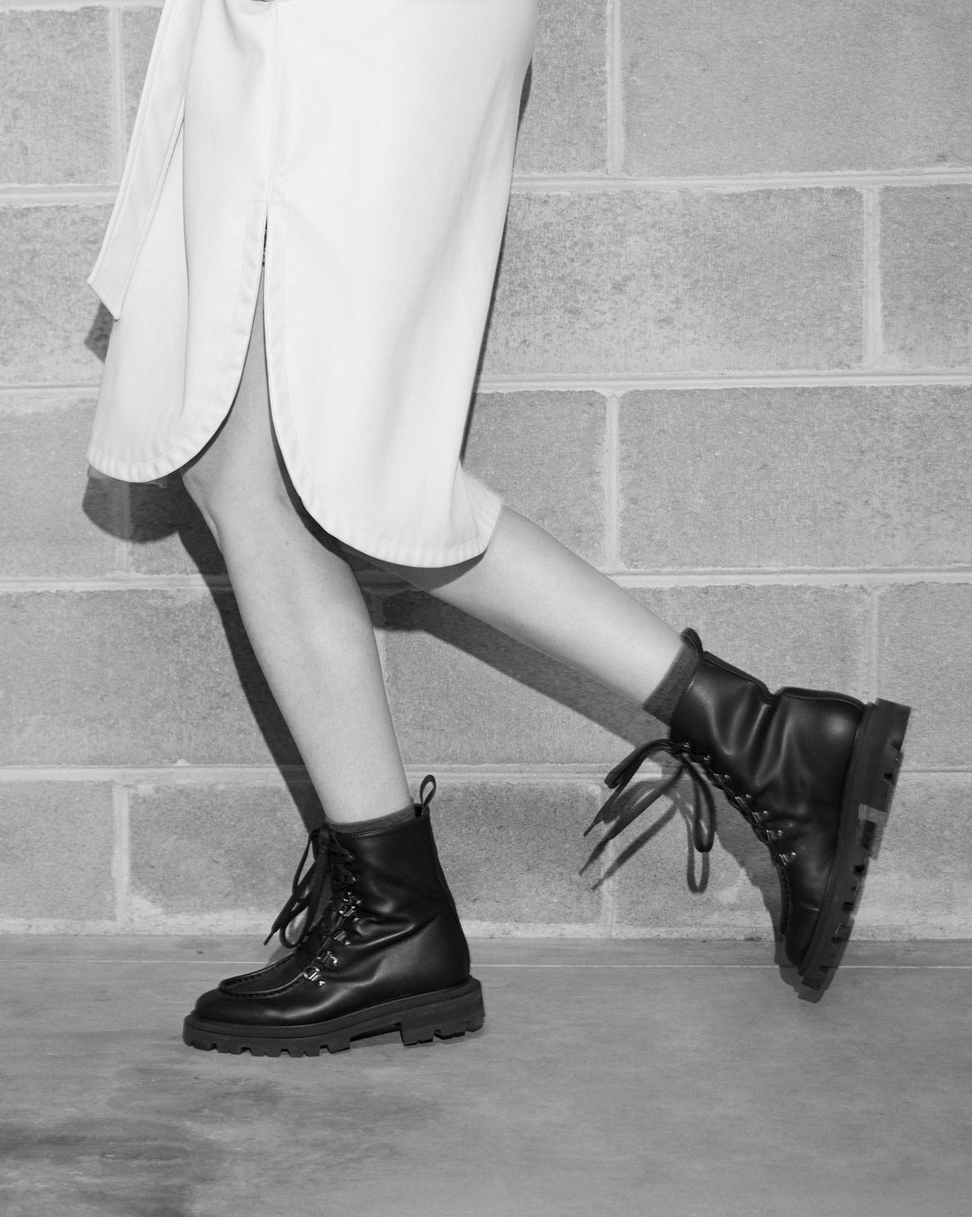 AMALIA | Black - Lace-up Boots