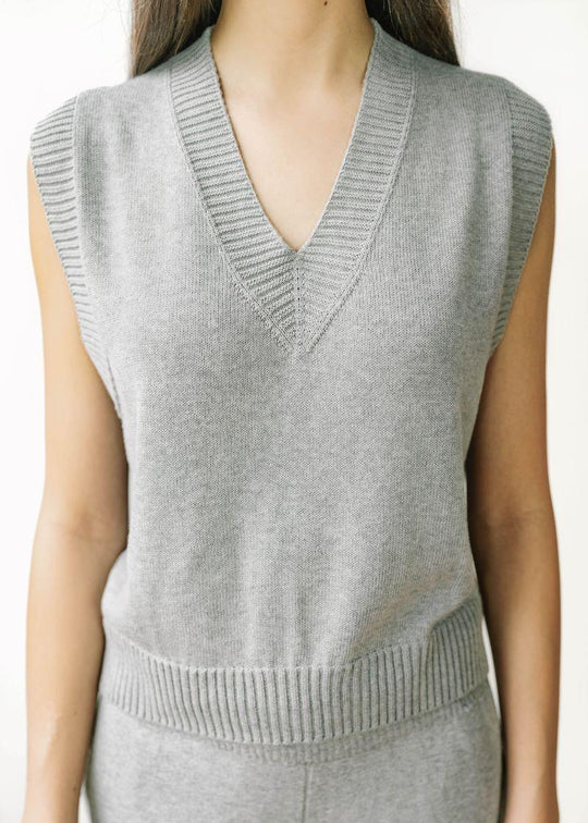 GIA | Egyptian Cotton V-Neck Sweater Vest
