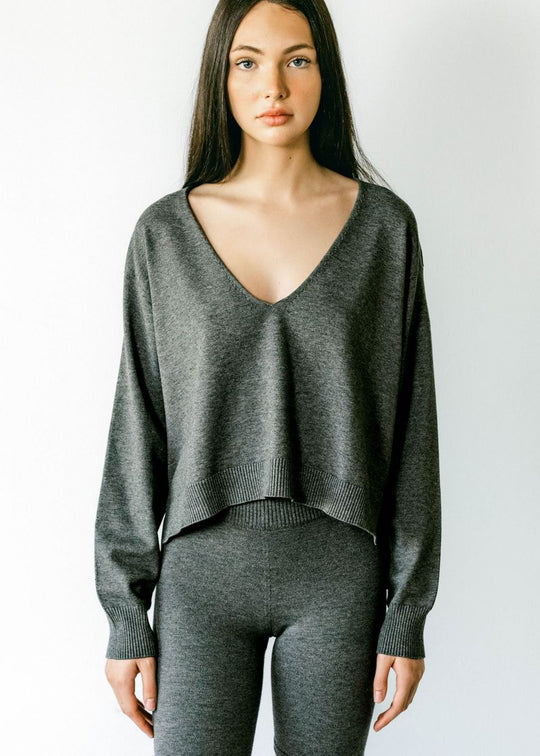 CARMEN | Boxy Cropped V-Neck Sweater