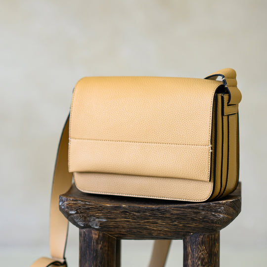 Farah.24 | Flap Crossbody Bag | Camel