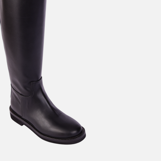 AERA ADA black nappa-effect knee-high boot, front three-quarter view of the tall shaft, rounded toe and low heel.