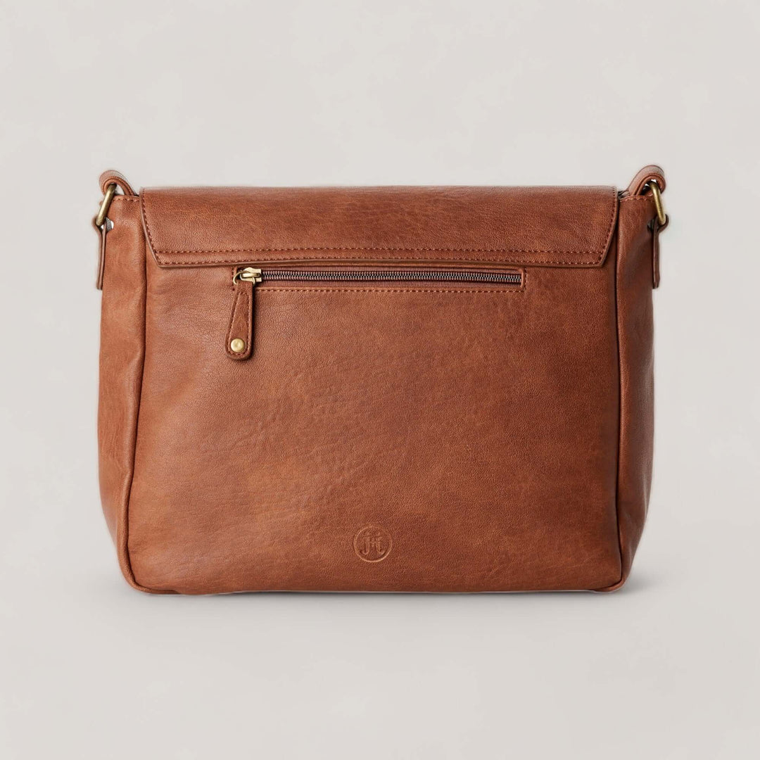 CARTER | Chestnut Classic Messenger Bag