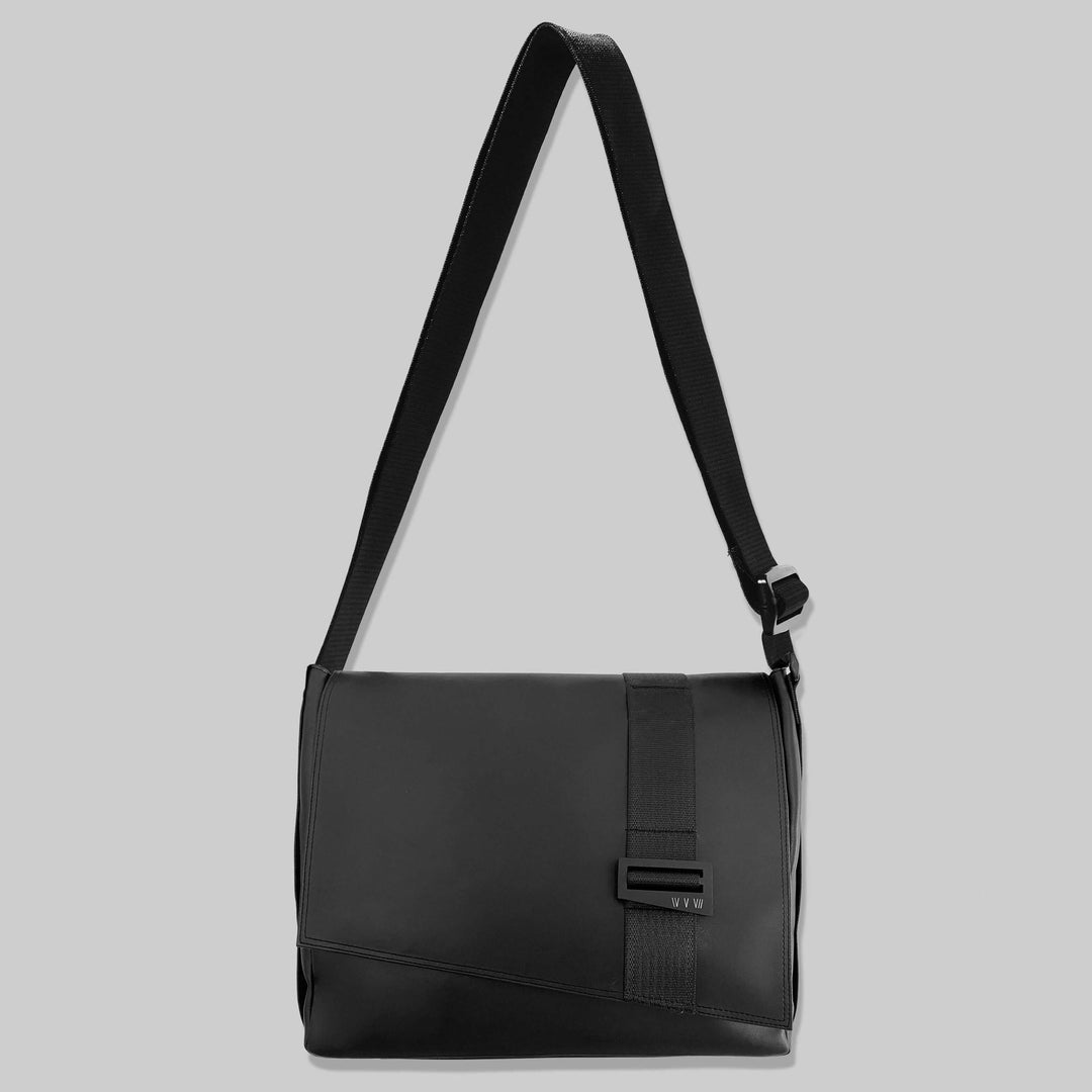 HAWKEN Messenger Bag in Desserto® | Handbags | 457 ANEW | ALLTRUEIST